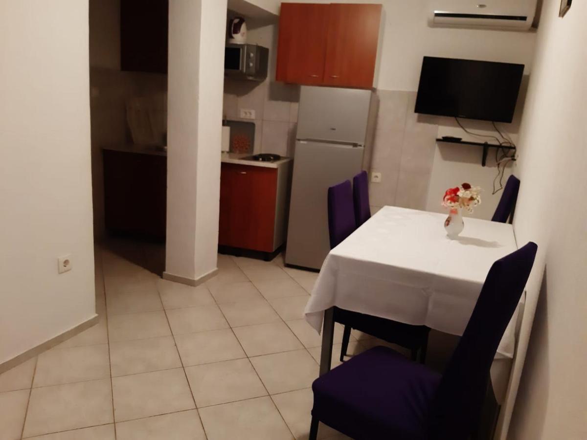 Apartments Knezic Igrane Dış mekan fotoğraf