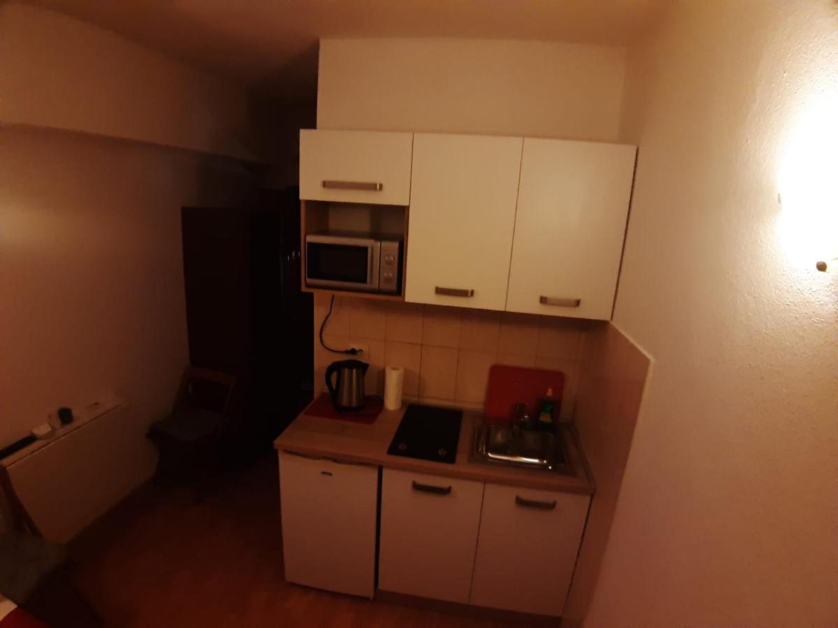 Apartments Knezic Igrane Dış mekan fotoğraf