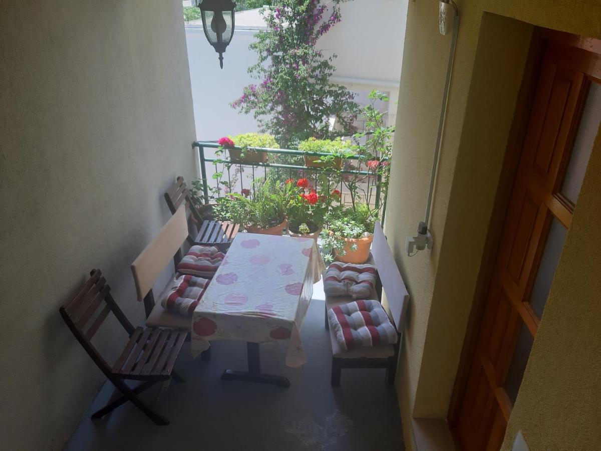 Apartments Knezic Igrane Dış mekan fotoğraf