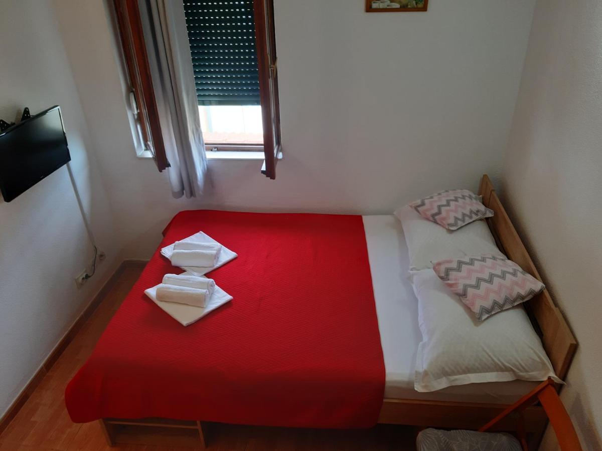Apartments Knezic Igrane Dış mekan fotoğraf