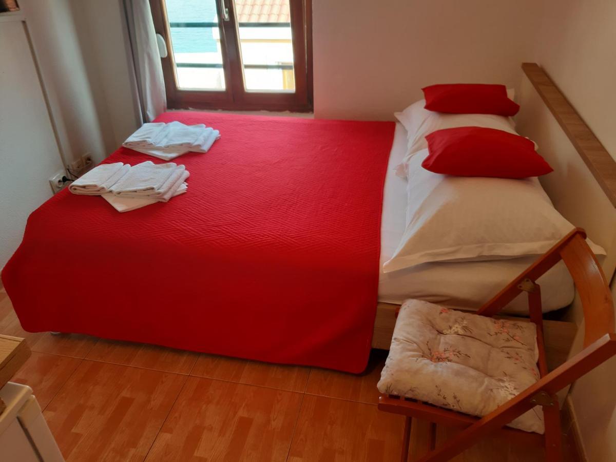 Apartments Knezic Igrane Dış mekan fotoğraf