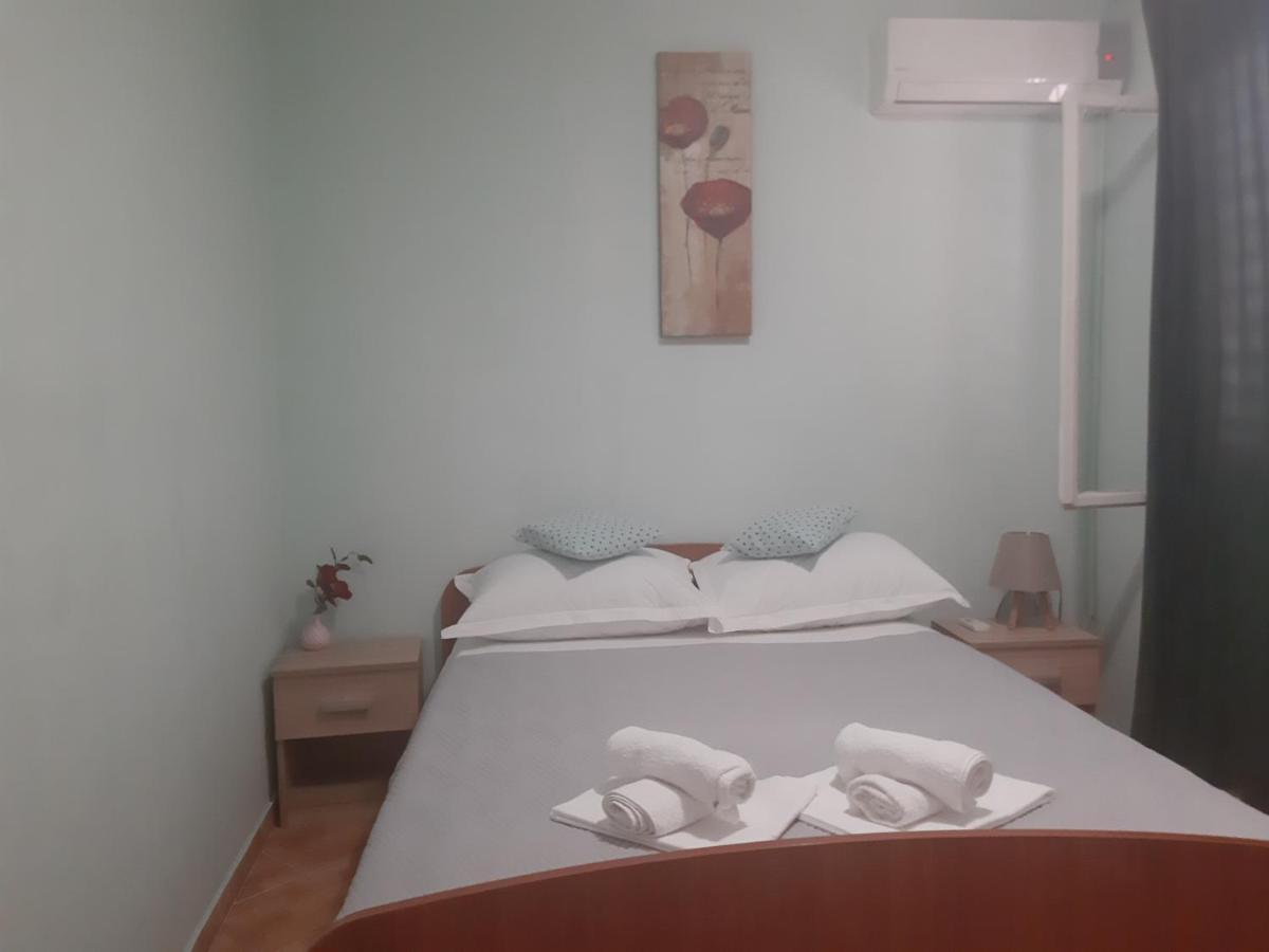 Apartments Knezic Igrane Dış mekan fotoğraf
