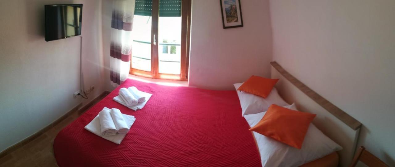 Apartments Knezic Igrane Dış mekan fotoğraf